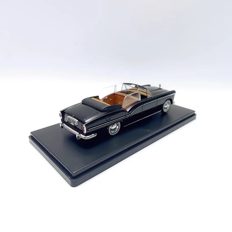 1957 Citroën Diecast Model 1:43 Scale 4 1957 Citroën Diecast Model 1:43 Scale - Image 4