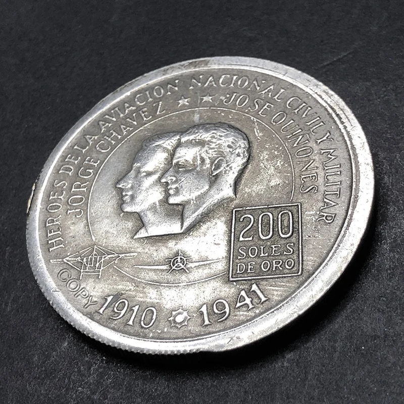 Vintage Peru 200 Soles Commemorative Coin 3 Vintage Peru 200 Soles Commemorative Coin - Image 3