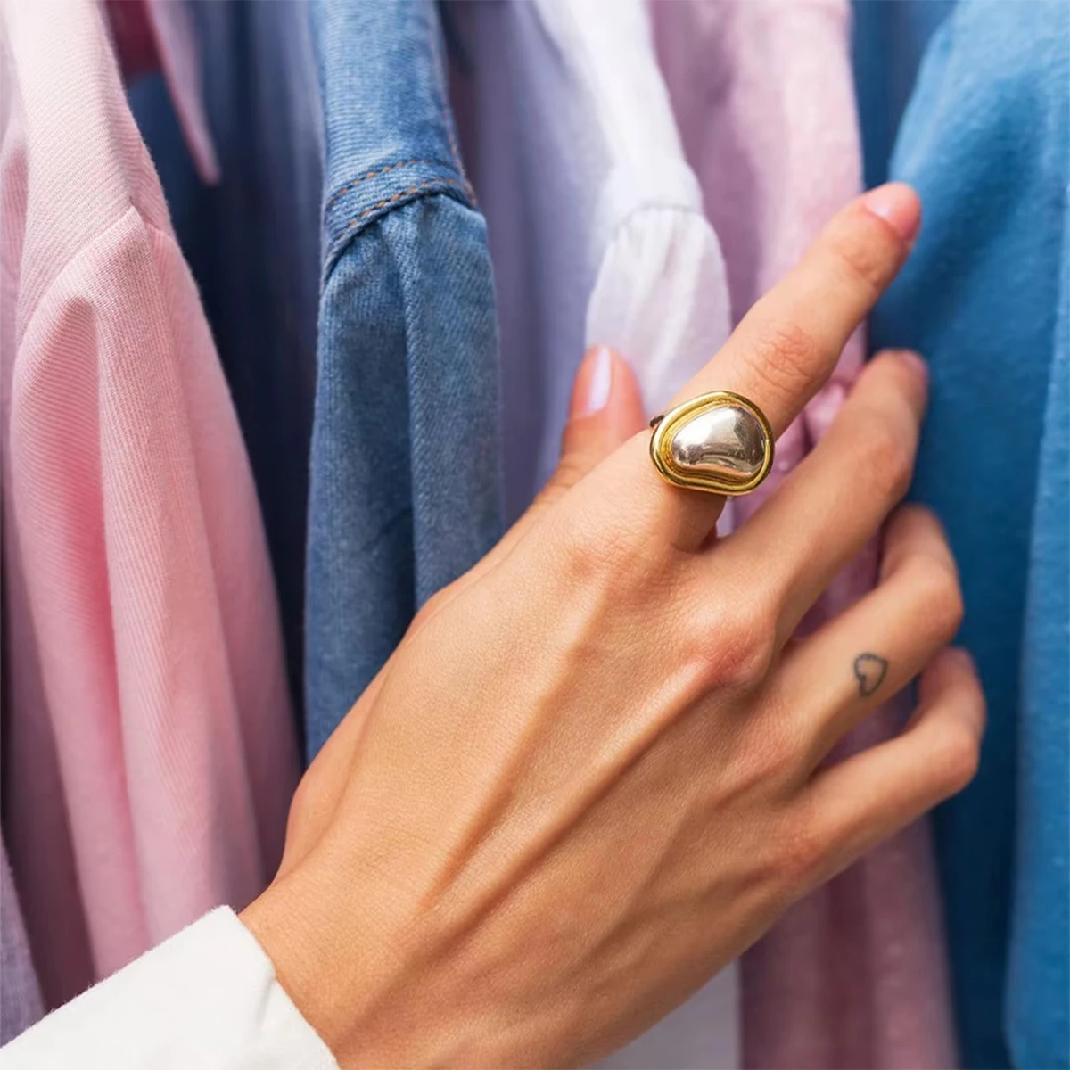 Stainless Steel Heart-Shaped Gold Ring 3 Stainless Steel Heart-Shaped Gold Ring - Image 3