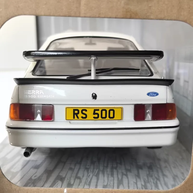 Ford Sierra RS500 1987 Die-Cast Model in White 4 Ford Sierra RS500 1987 Die-Cast Model in White - Image 4