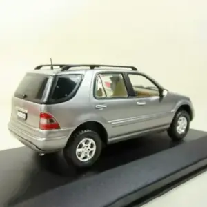 Mercedes-Benz ML 500 Diecast Model 1:43 Scale 5 S0d3acdab3de84b8dba5dfecce2eb2cb8Z