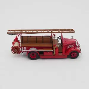 Vintage French Fire Engine Collectible Model 8 S0dd13252032b40d8b0acdf9e7088560aH