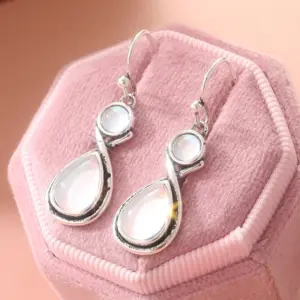 Vintage Silver Moonstone Earrings 7 S0dd258578a034b6ea0229d988adf10d2A