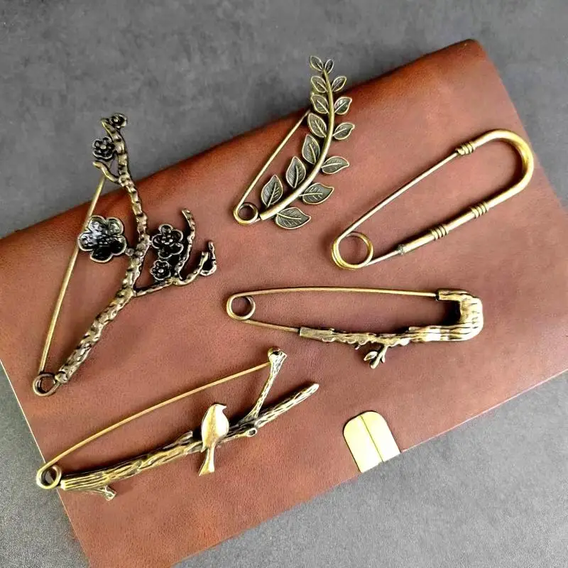 Vintage Bronze Brooch with Natural Motifs 4 Vintage Bronze Brooch with Natural Motifs - Image 4