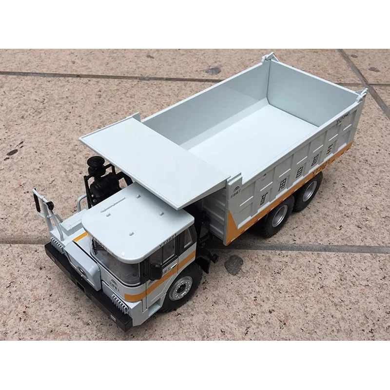 Yutong YT3621 1:32 Scale Dump Truck Model 3 Yutong YT3621 1:32 Scale Dump Truck Model - Image 3