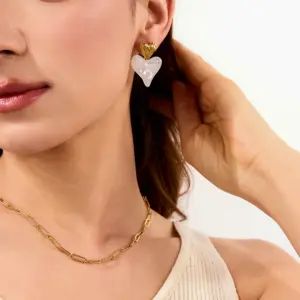 S0e82729812d54b3393d6a02516d8d7faD