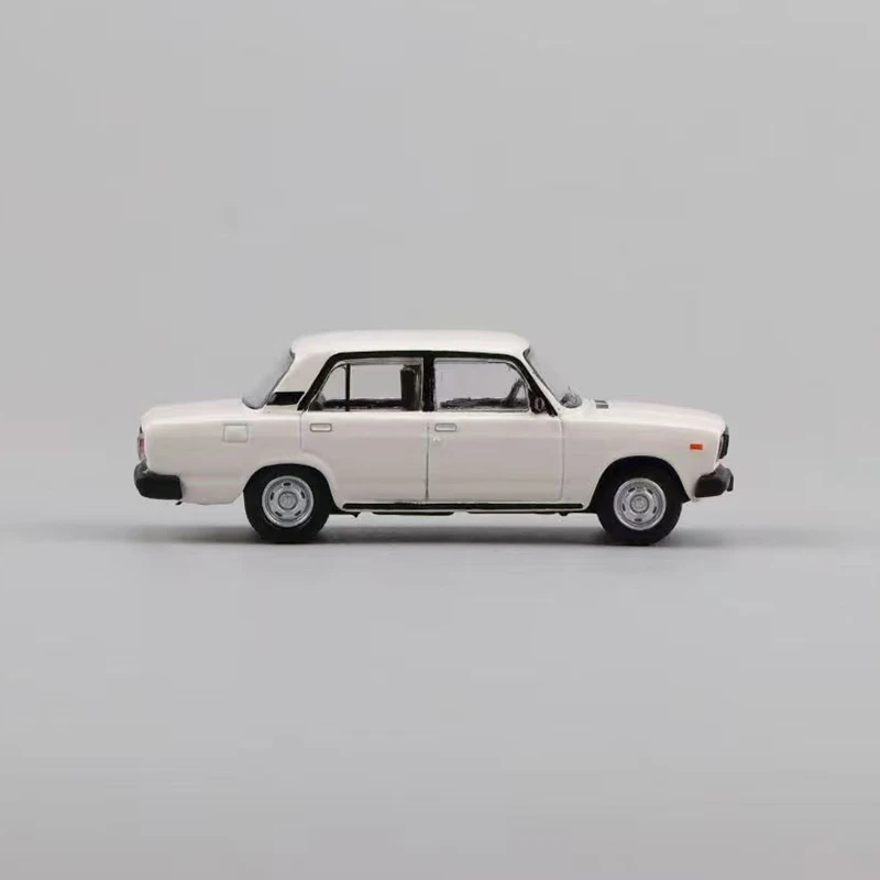 Vintage LADA 2105 Sedan Diecast Model in 1:64 Scale 2 Vintage LADA 2105 Sedan Diecast Model in 1:64 Scale - Image 2