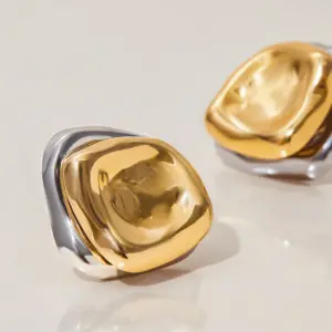 S0f80226a50444676890a33e950548dccA