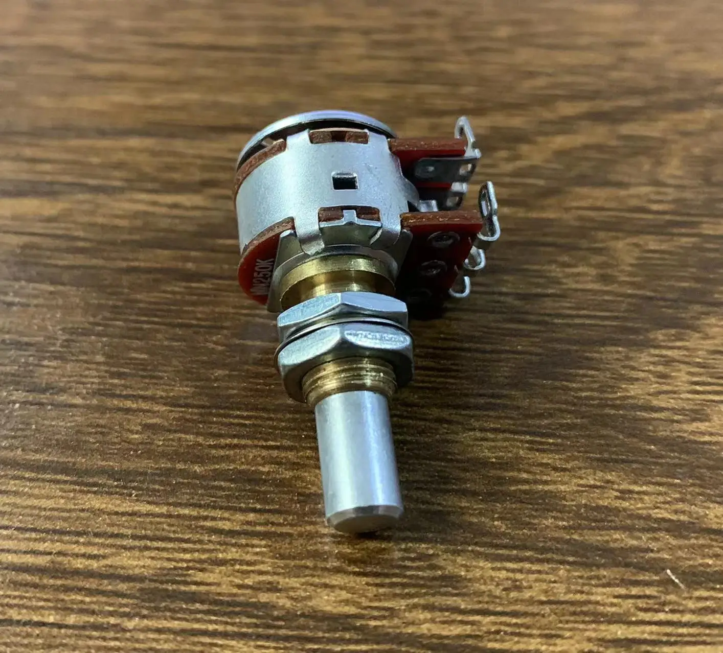 Dual Blend Potentiometer for Bass Guitars 4 Dual Blend Potentiometer for Bass Guitars - Image 4