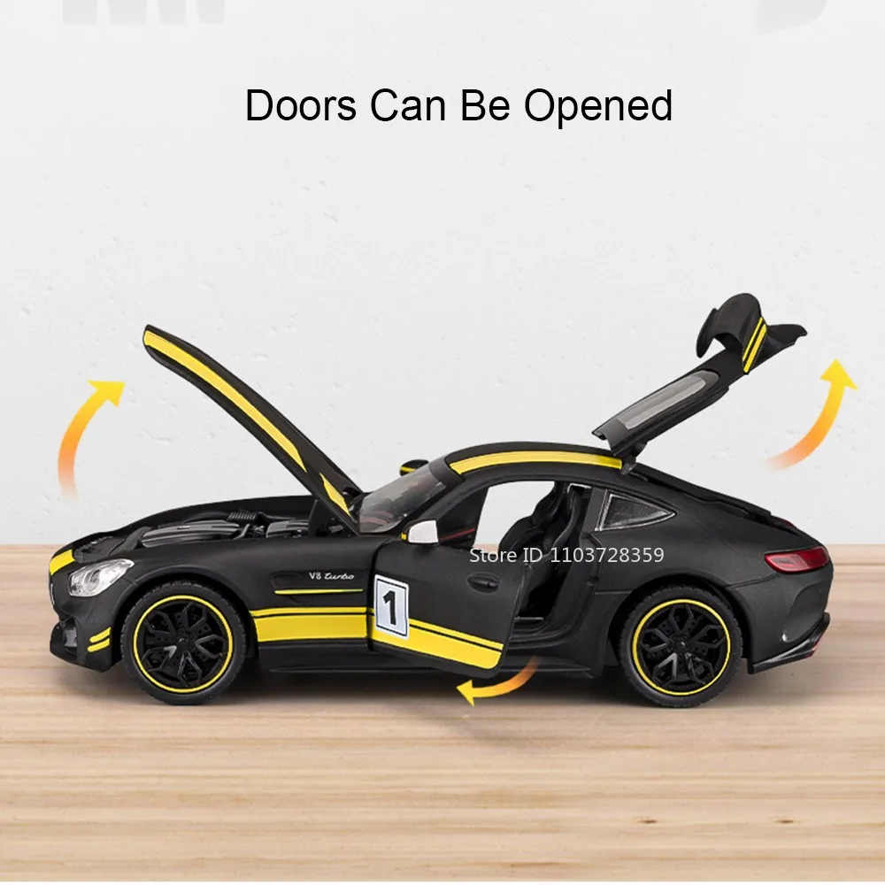 Vibrant Green 1:24 GTR Miniature Car 5 Vibrant Green 1:24 GTR Miniature Car - Image 5