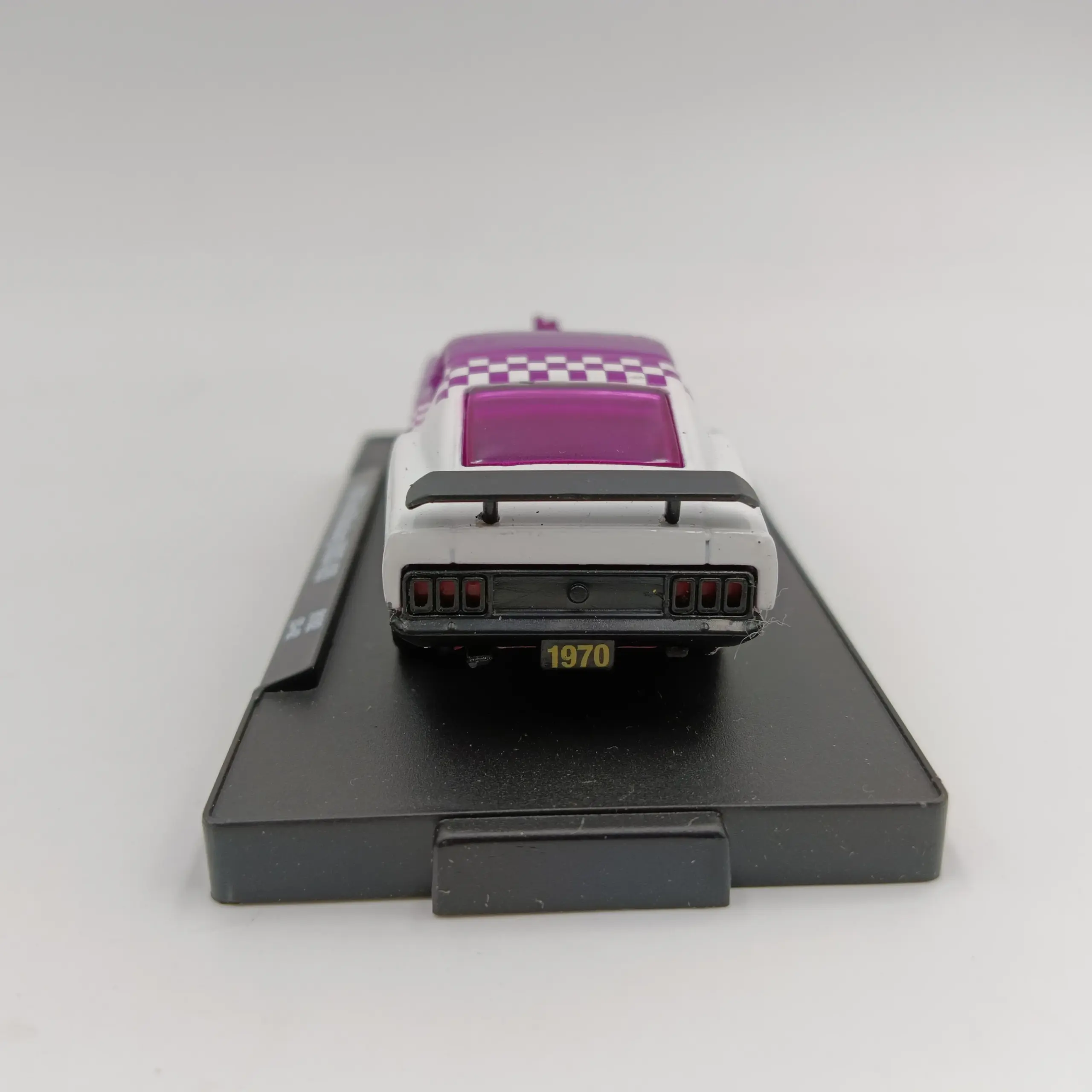 1970 Ford Mustang BOSS 429 Diecast Model 1:64 Scale 4 1970 Ford Mustang BOSS 429 Diecast Model 1:64 Scale - Image 4