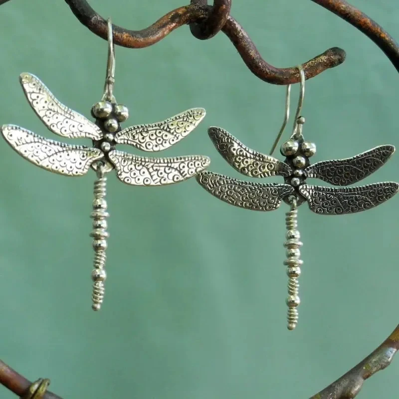 Vintage Dragonfly Drop Earrings in Silver or Gold 2 Vintage Dragonfly Drop Earrings in Silver or Gold - Image 2