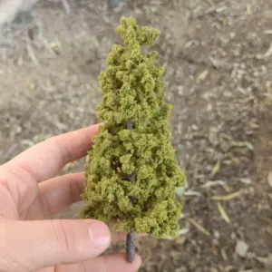 Miniature Realistic Pine Tree Model 8-14cm 16 S10e80052efc647f8bcf2938a5e05425dp