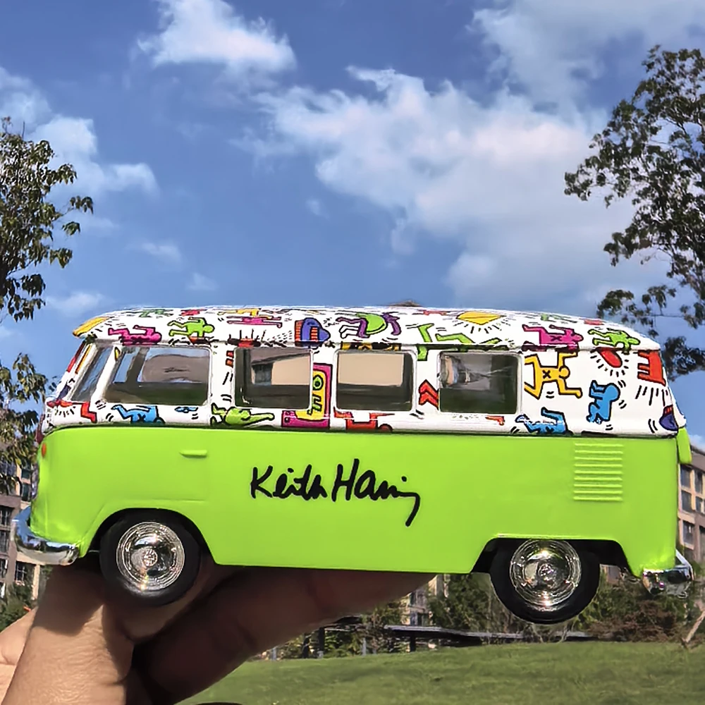 Vibrant 1:36 Scale Diecast Car Collection 6 Vibrant 1:36 Scale Diecast Car Collection - Image 6