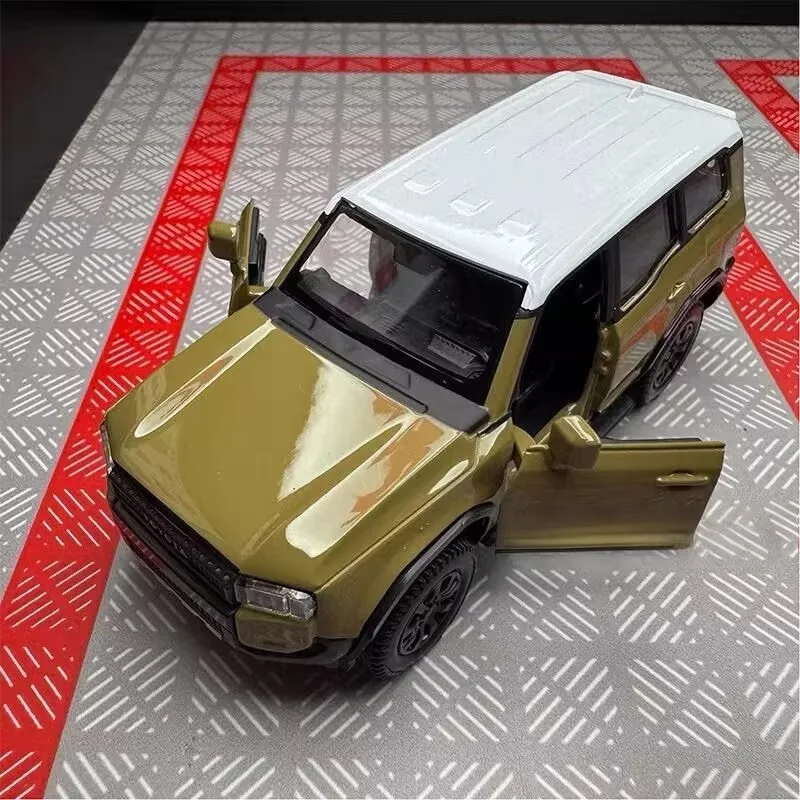 1/36 Scale Toyota Prado Land Cruiser LC250 Diecast Model 8 1/36 Scale Toyota Prado Land Cruiser LC250 Diecast Model - Image 8