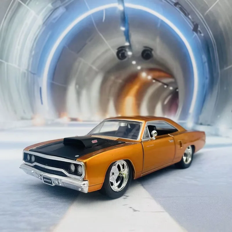 1:24 Plymouth Road Runner Alloy Model 3 1:24 Plymouth Road Runner Alloy Model - Image 3