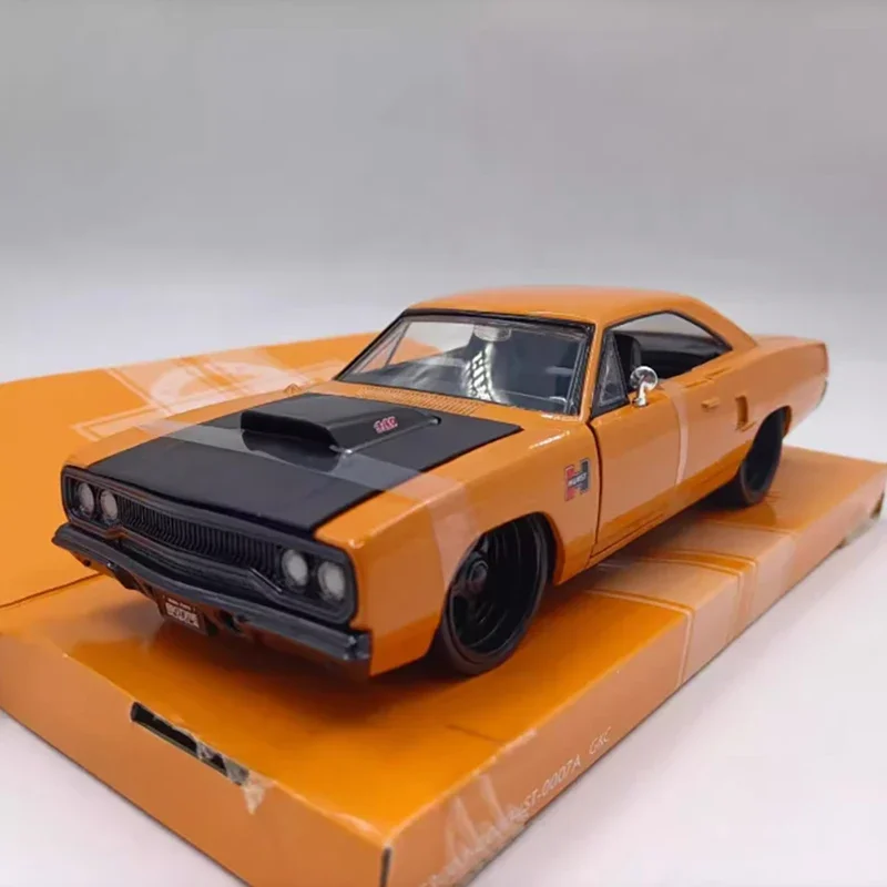 1970 Plymouth Road Runner Diecast Model for Collectors 2 1970 Plymouth Road Runner Diecast Model for Collectors - Image 2