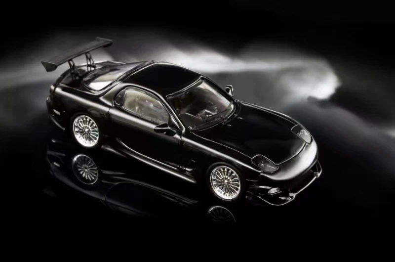 Diecast RX7 FD3S Veilside Model in 4 Colors 4 Diecast RX7 FD3S Veilside Model in 4 Colors - Image 4