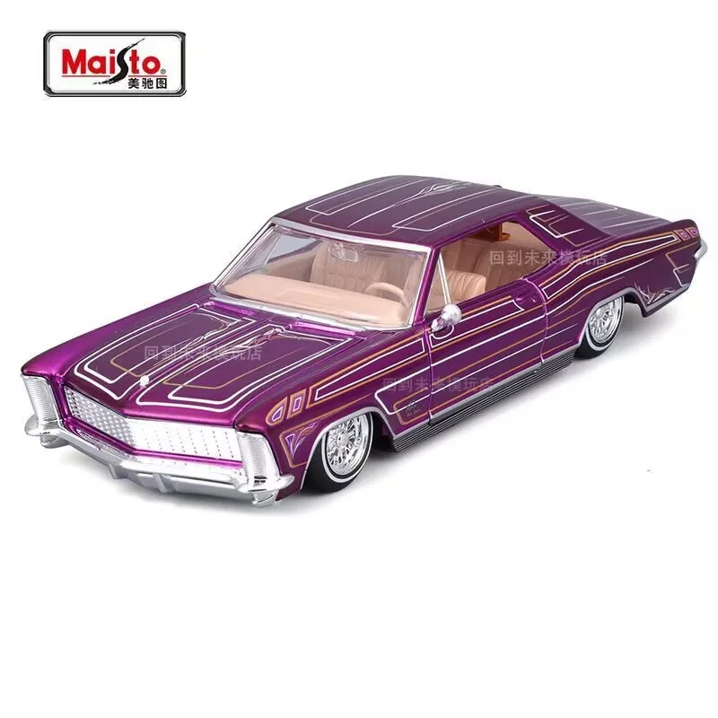 1964 Buick Riviera Gran Sport Diecast Model in 1:26 Scale 7 1964 Buick Riviera Gran Sport Diecast Model in 1:26 Scale - Image 7