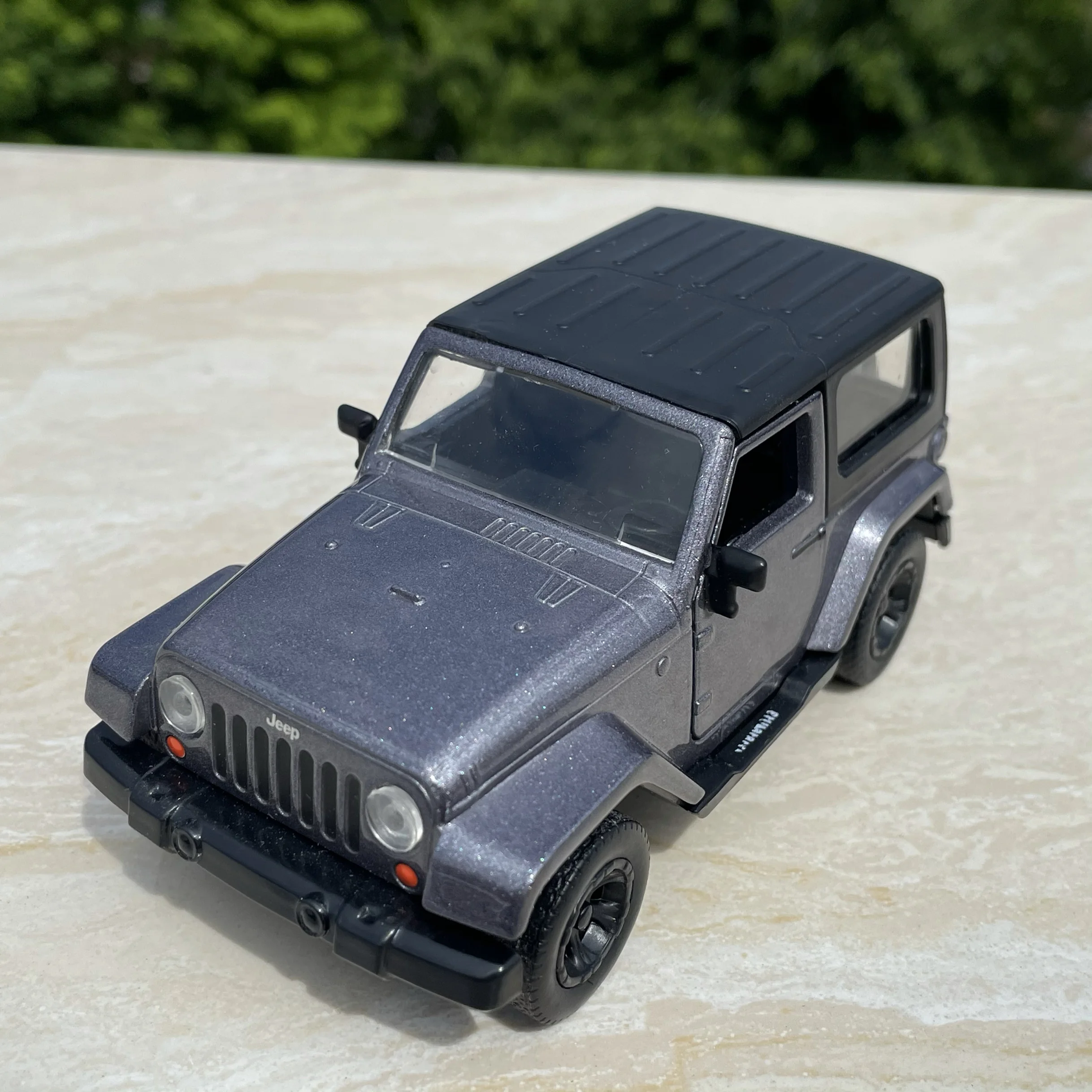 1:32 Jeep Wrangler Diecast Model 3 1:32 Jeep Wrangler Diecast Model - Image 3