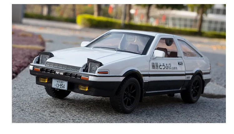 Toyota AE86 1:32 Diecast Model with Lights 9 Toyota AE86 1:32 Diecast Model with Lights - Image 9