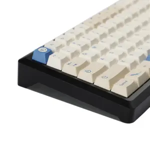 S12e693e7aff44fbd8d06a3dcf0fce381z