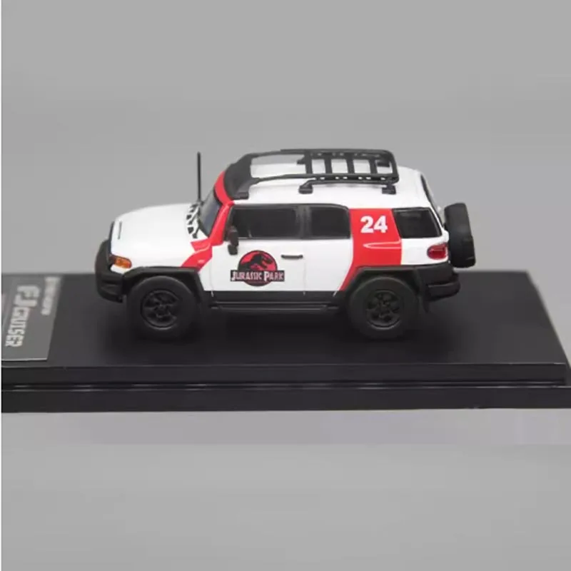 1/64 Scale Diecast FJ Cruiser Model 3 1/64 Scale Diecast FJ Cruiser Model - Image 3
