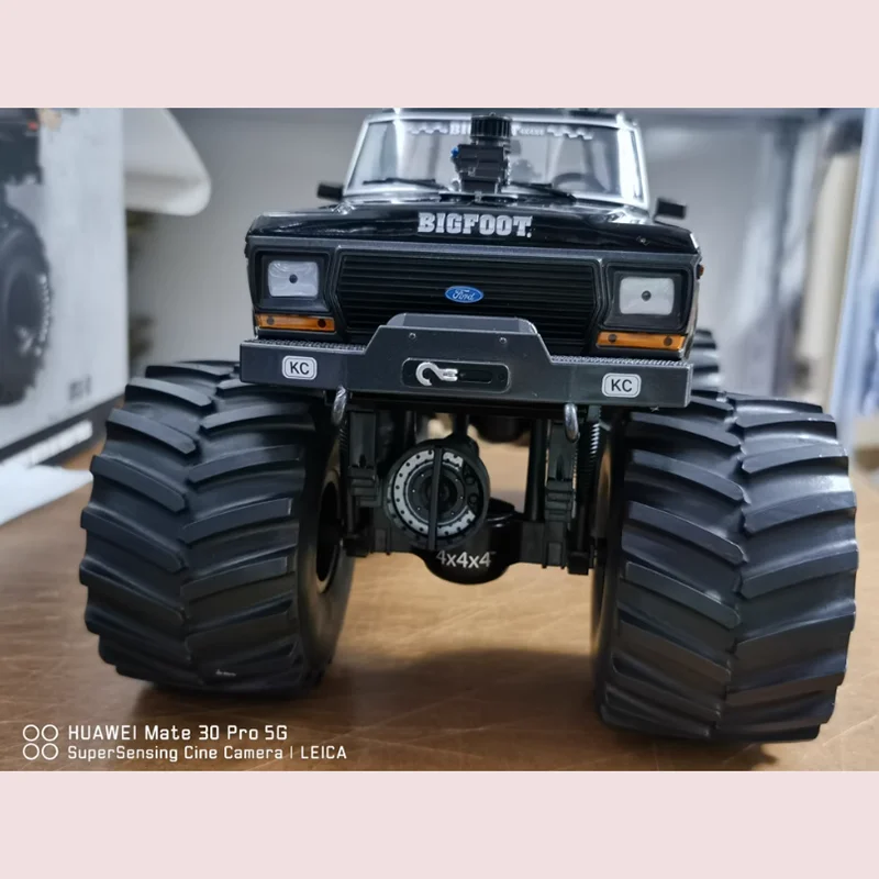 1974 Ford F-250 Big #1 1/18 Scale Diecast Model 5 1974 Ford F-250 Big #1 1/18 Scale Diecast Model - Image 5