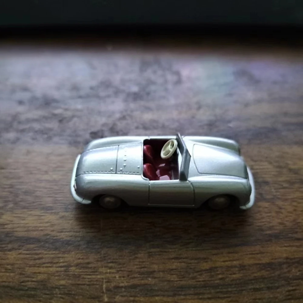 Miniature Scale Model Porsche Cabriolet 1:87 4 Miniature Scale Model Porsche Cabriolet 1:87 - Image 4