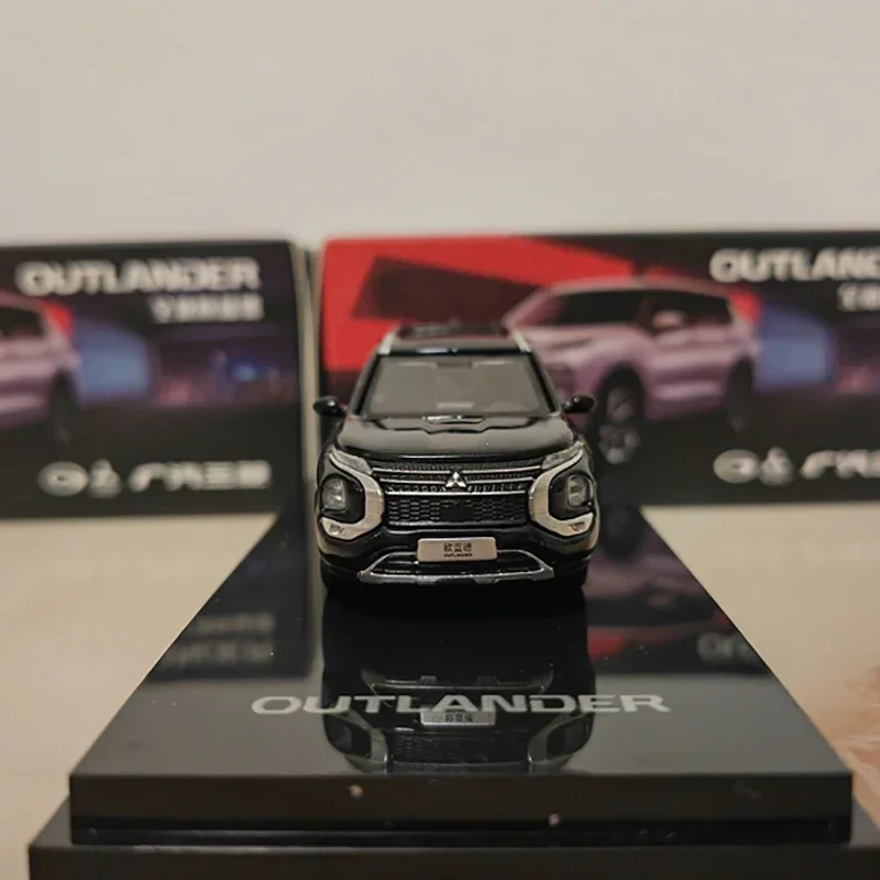 Black 1:64 Scale Outlander SUV Diecast Model 2 Black 1:64 Scale Outlander SUV Diecast Model - Image 2