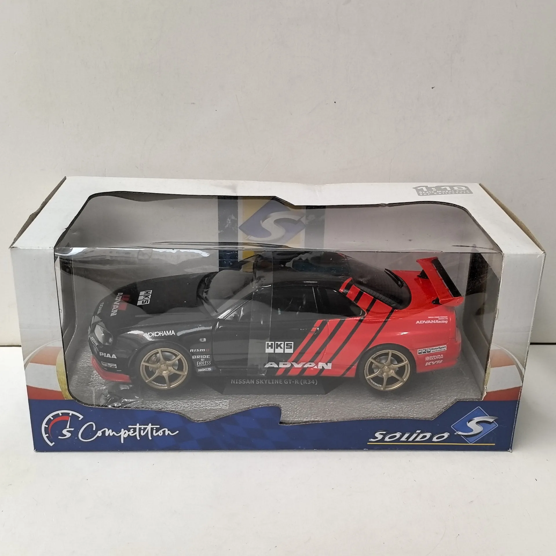 1:18 Nissan Skyline GT-R R34 Diecast Model 5 1:18 Nissan Skyline GT-R R34 Diecast Model - Image 5