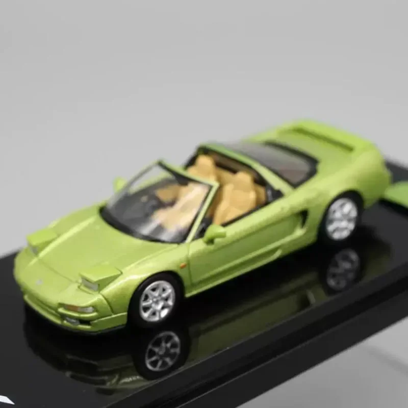 Vibrant Green Honda NSX-R NA2 Diecast Model 6 Vibrant Green Honda NSX-R NA2 Diecast Model - Image 6