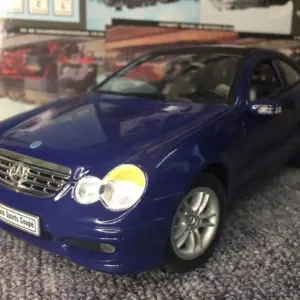 Flawed 1/18 Mercedes-Benz C-Class Coupe Model 8 S1592647bf35e4279bdf1a94bdcf0d059y