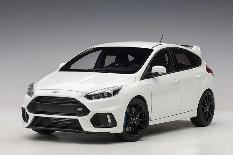 1:18 Scale Ford Focus RS 2016 Diecast Model 5 1:18 Scale Ford Focus RS 2016 Diecast Model - Image 5