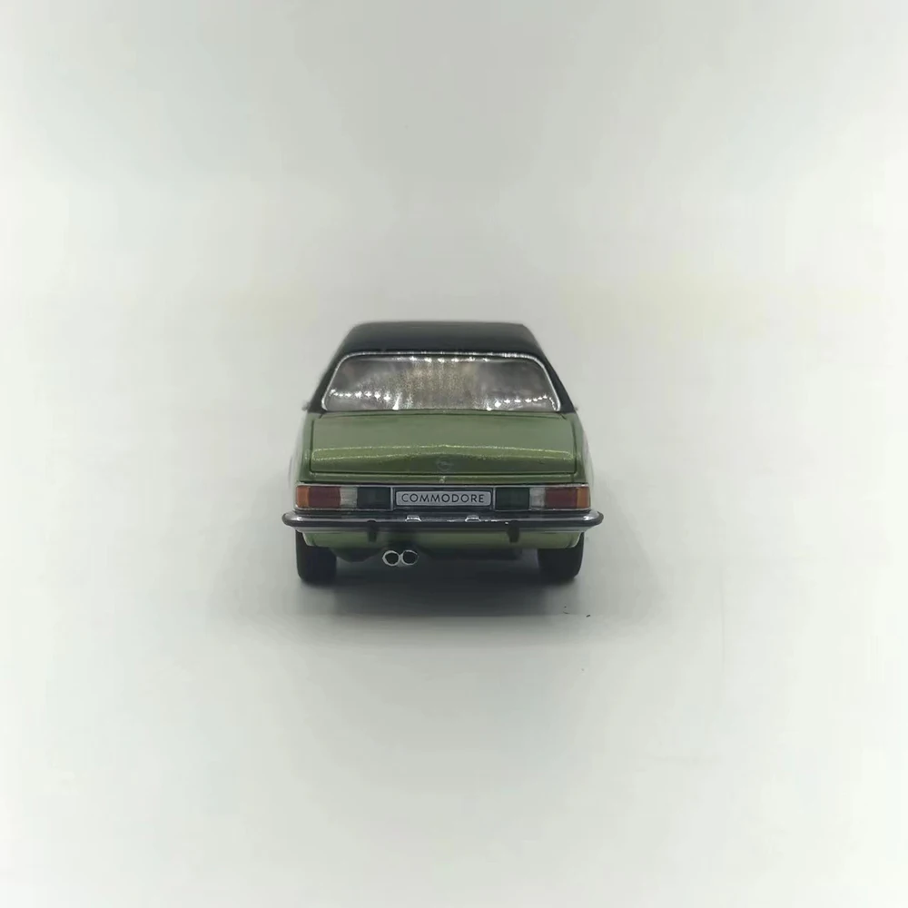 Vintage Opel Commodore B 1:43 Die-Cast Model 5 Vintage Opel Commodore B 1:43 Die-Cast Model - Image 5