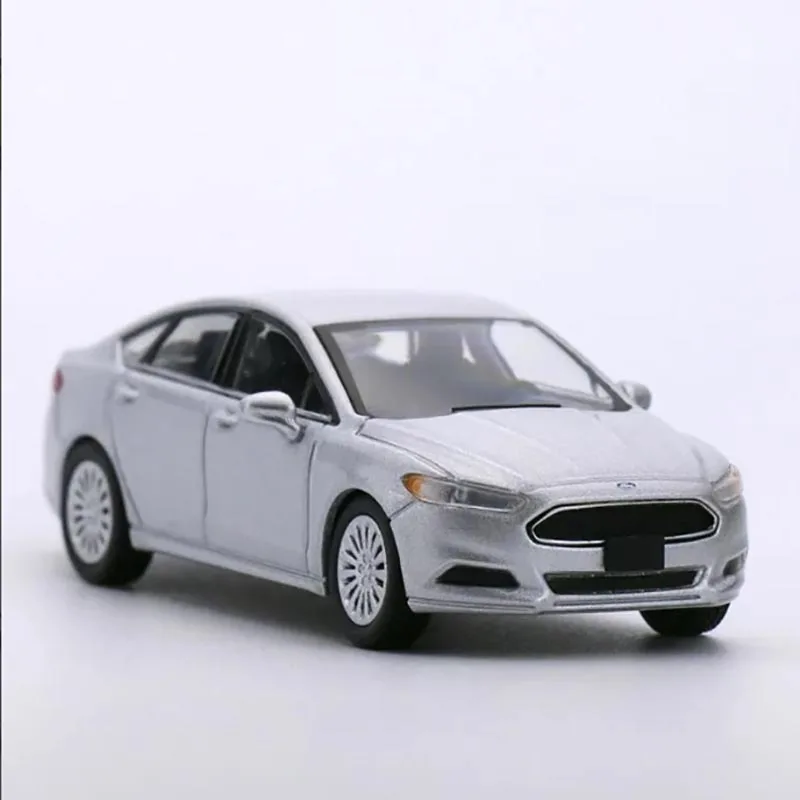 1/64 Scale Ford Mondeo Fusion Model Car 6 1/64 Scale Ford Mondeo Fusion Model Car - Image 6