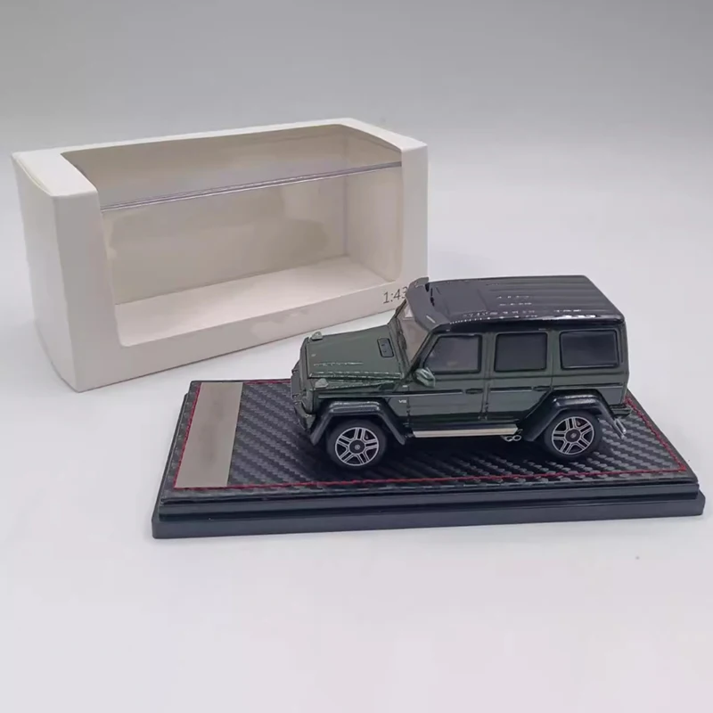 Diecast Alloy Model Car 1:43 Scale with 5 Colors 8 Diecast Alloy Model Car 1:43 Scale with 5 Colors - Image 8