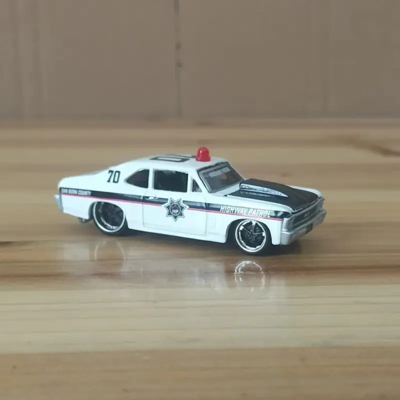 Discover the Charm of the 1970 Chevy Police Car Miniature Model 1 S18509625fb0a4e1cad2a1c88f516b95cH