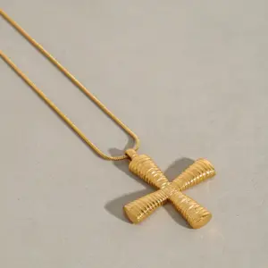 Elegant Stainless Steel Gold Cross Necklace 12 S185e96d01f2a46d79231a6c374635e40J