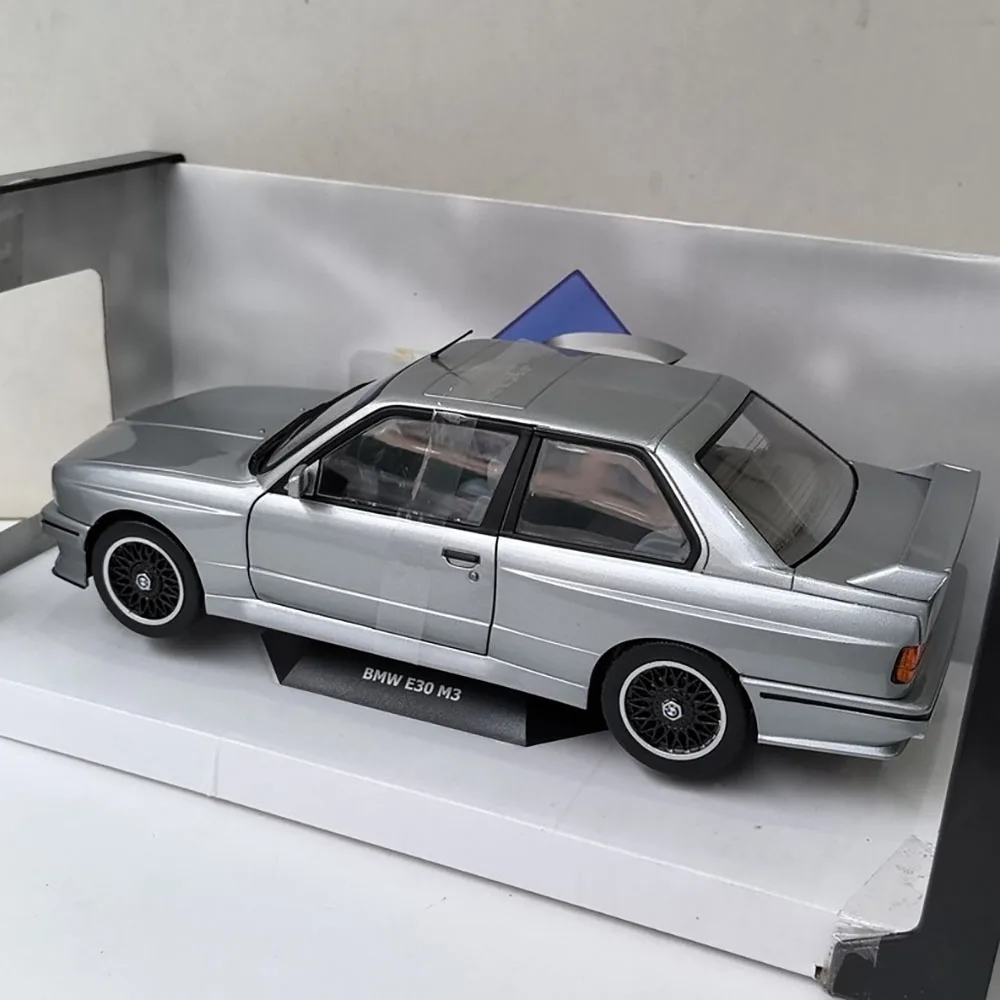 1:18 BMW M3 E30 Alpina B6 Model Car 2 1:18 BMW M3 E30 Alpina B6 Model Car - Image 2
