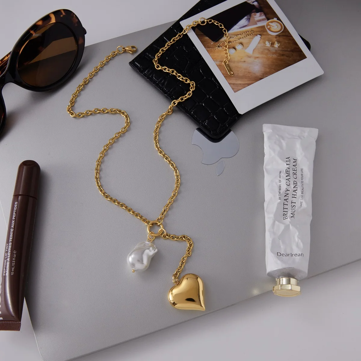 Stainless Steel Gold-Tone Y Necklace JDN0308006 4 Stainless Steel Gold-Tone Y Necklace JDN0308006 - Image 4