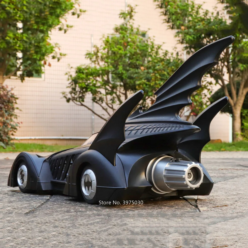 1995 Batmobile Scale Model 1:18 Black Display Car 6 1995 Batmobile Scale Model 1:18 Black Display Car - Image 6