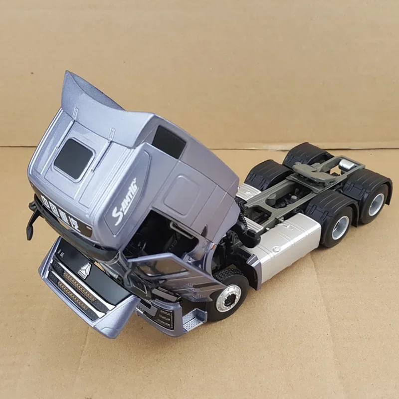 1:36 Scale Howo TH7 Model Truck Display 3 1:36 Scale Howo TH7 Model Truck Display - Image 3
