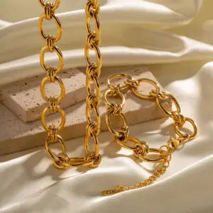 Gold Stainless Steel Jewelry Set with Oval Links 11 S1ab0804eab7448ddb4a4c38372adef80V