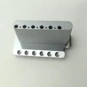 Wilkinson WOV04 Vintage Tremolo Bridge 9 S1ac3b956fd7e47878bb63b24b10a5eae0