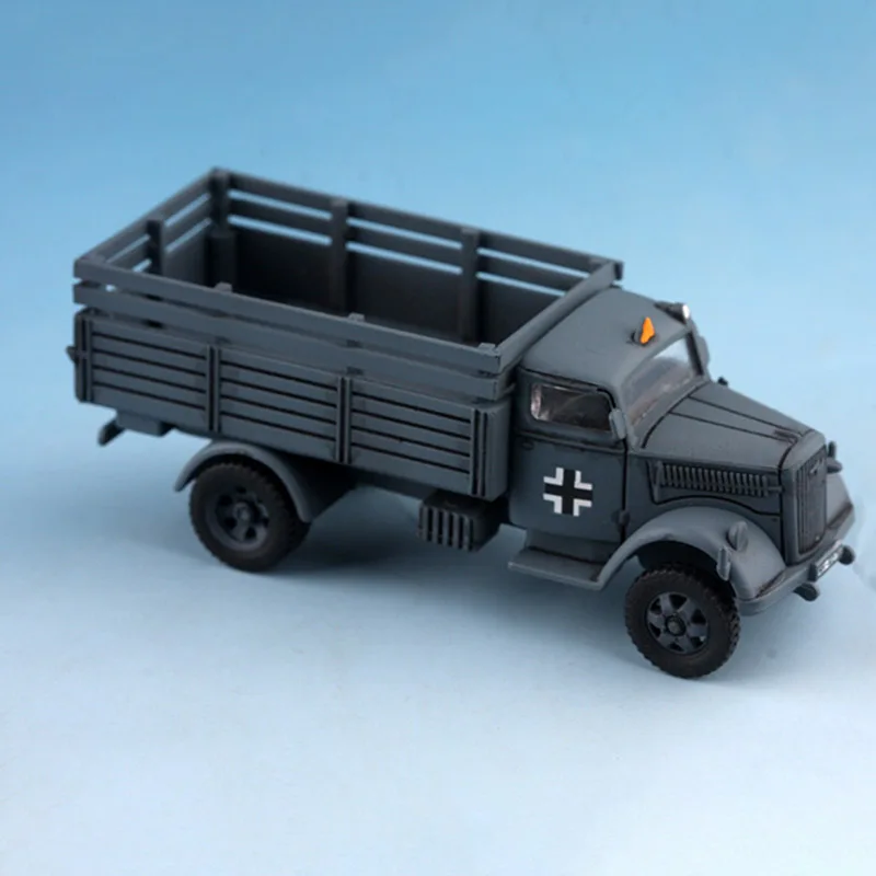 1/72 Scale WWII German Opel Transport Truck Model 2 1/72 Scale WWII German Opel Transport Truck Model - Image 2