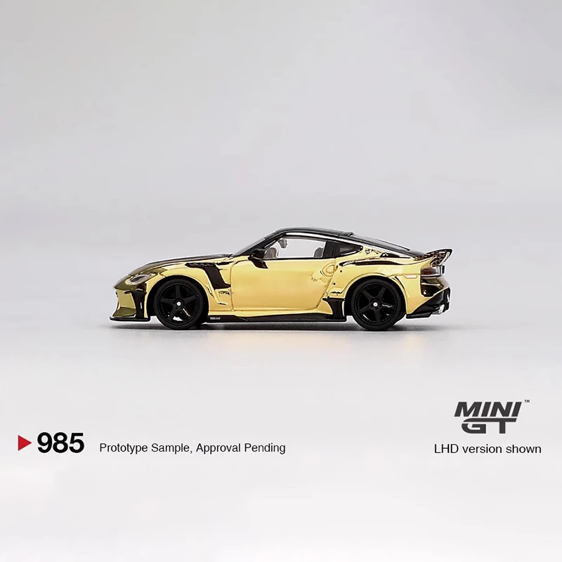 Gold Nissan Z Veilside FFZ400 1:64 Diecast Model 2 Gold Nissan Z Veilside FFZ400 1:64 Diecast Model - Image 2