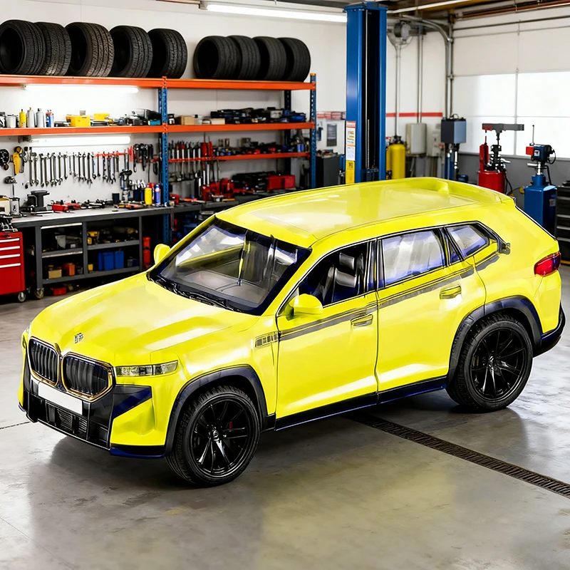 1:32 Alloy Diecast SUV Model in White 5 1:32 Alloy Diecast SUV Model in White - Image 5