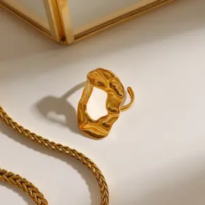 S1c24b994a5d14962b77352c5e897786fV