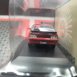 Red Renault Fuego GTA 1991 Die-Cast Model 6 S1c6f3ef52a034082b9bfcf2eb678cb2eq